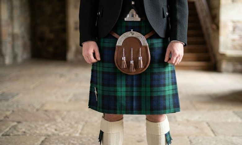 Sporran Etiquette: How to Wear It the Right Way